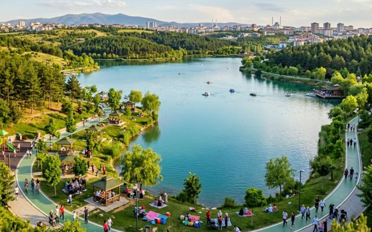Mamak Mavi Göl Panoramik Manzarası ve Yürüyüş Yolları